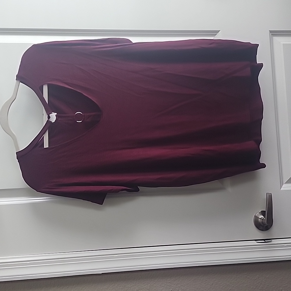 Torrid VNeck Cut Out